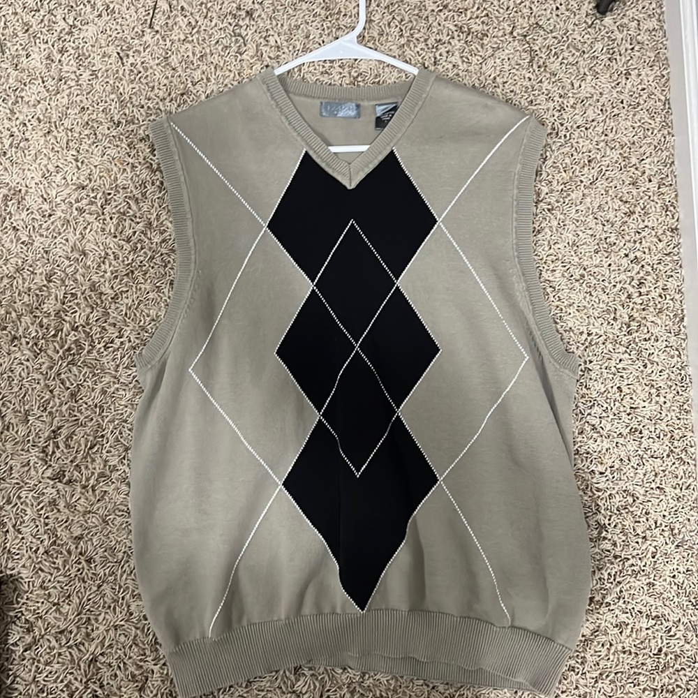 Mens trendy sweater vest!!
